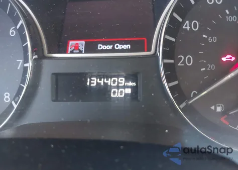 2015 Nissan Pathfinder S from USA, damaged, VIN 5N1AR2MM3FC645957